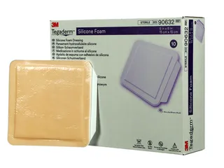 3M Tegaderm Silicone Foam Schaumverband, ohne Haftrand, 15 x 15 cm (10 Stck.)